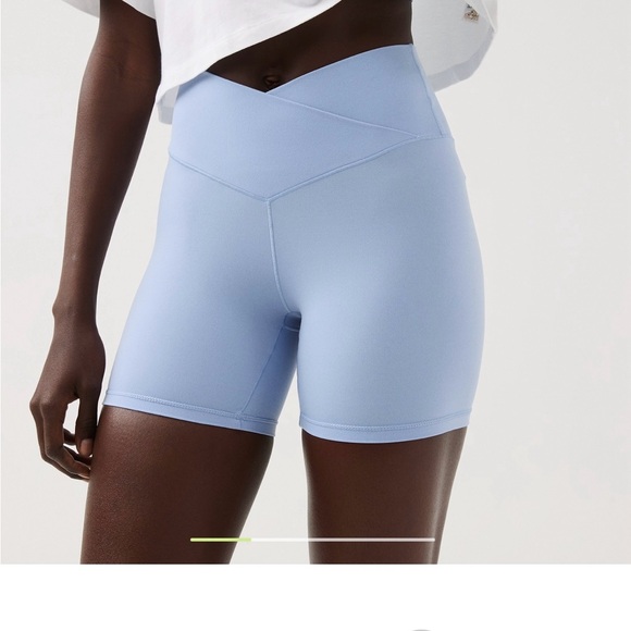 OFFLINE By Aerie Real Me
Crossover 5" Bike Short - Picture 1 of 6